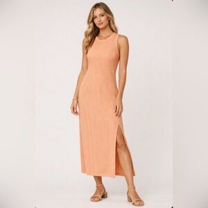 NWT Express Sleeveless Ribbed Midi Dress in Peach